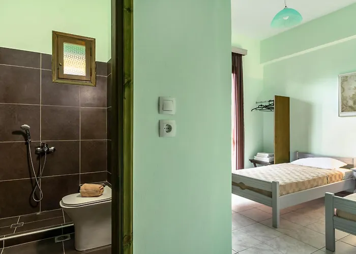 Old Boat Double 6 Nikiana